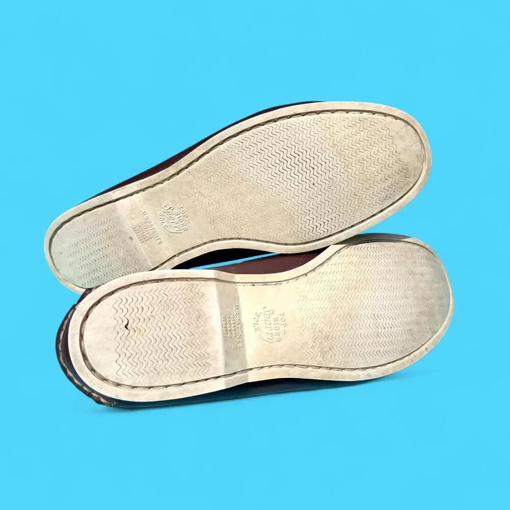 60s Sperry top slide quality leather boat shoes w/ anti-slip rubber sole